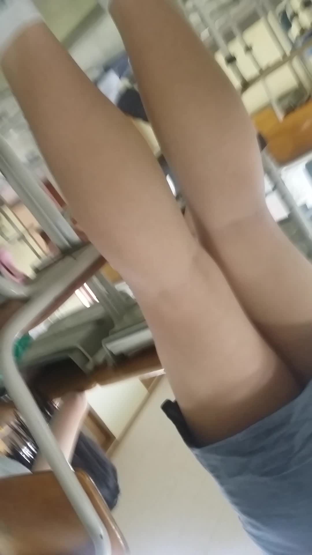 찐따 남학생이 학교에서 찍은 업스 (1) 썸네일